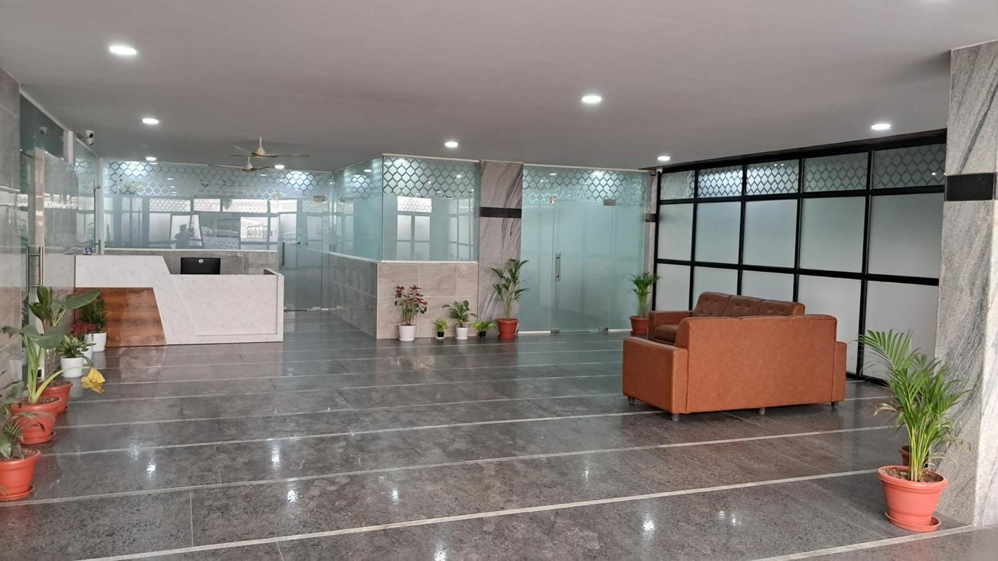 The Balcony Hotel Hyderabad Exterior photo